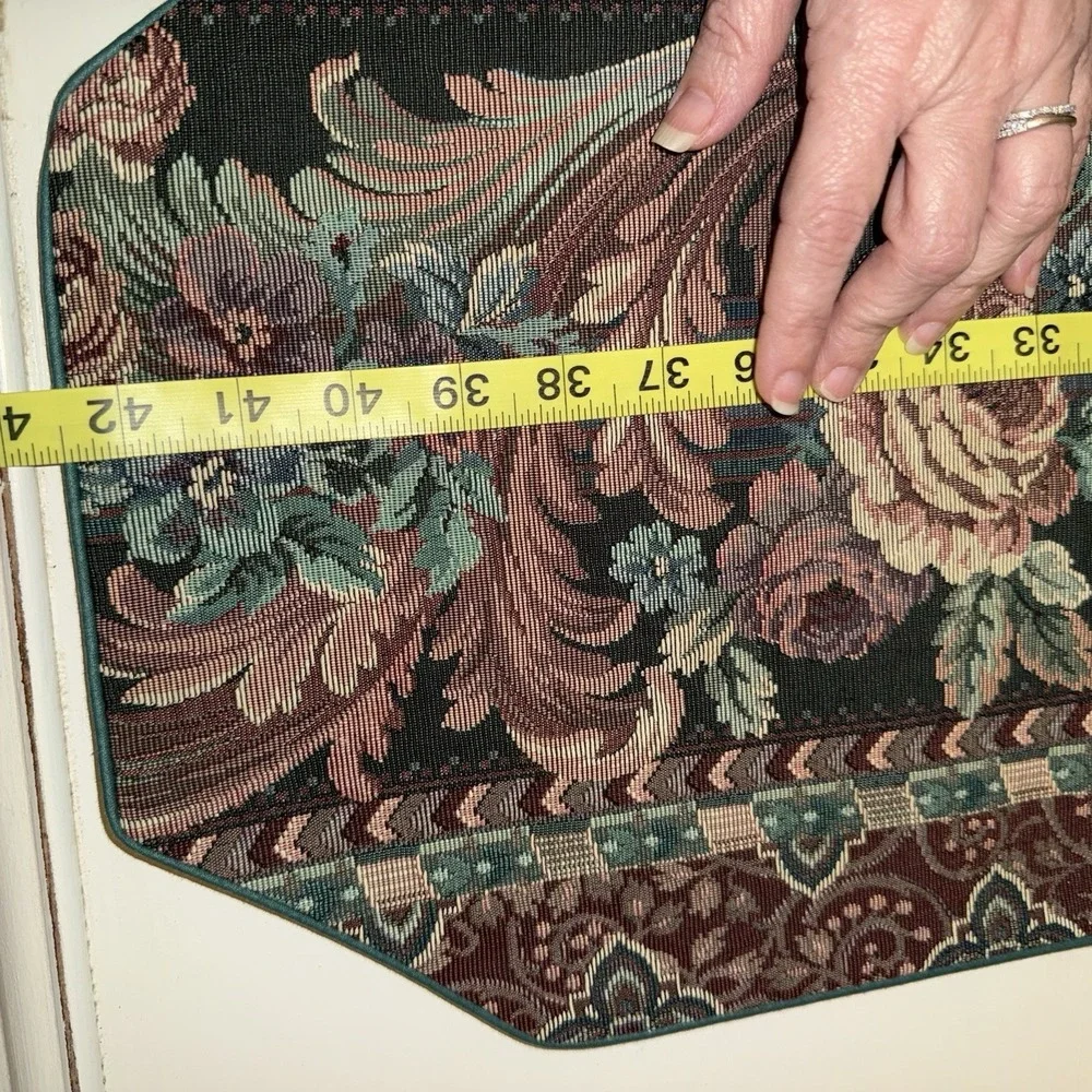 Tapestry Table Runner‎ Green Floral Elegant Country Cottage 42.5x12.5